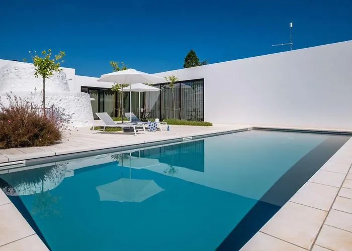 Elgar * Остуни