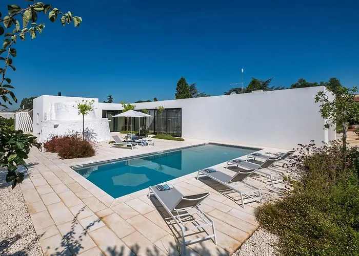 别墅 Elgar 奥斯图尼