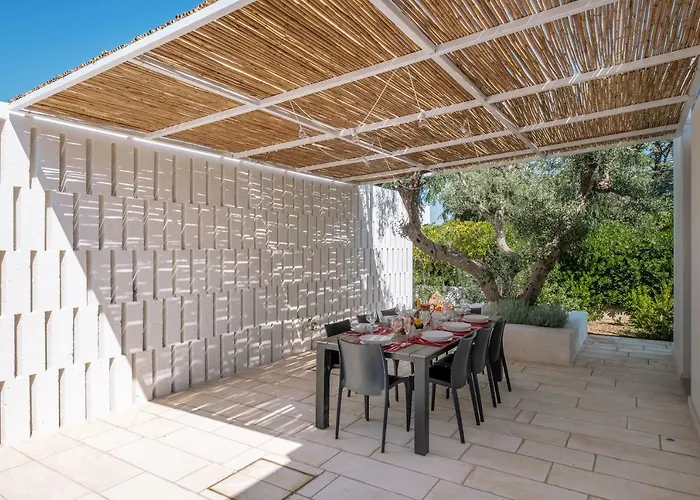 Elgar Вилла Остуни